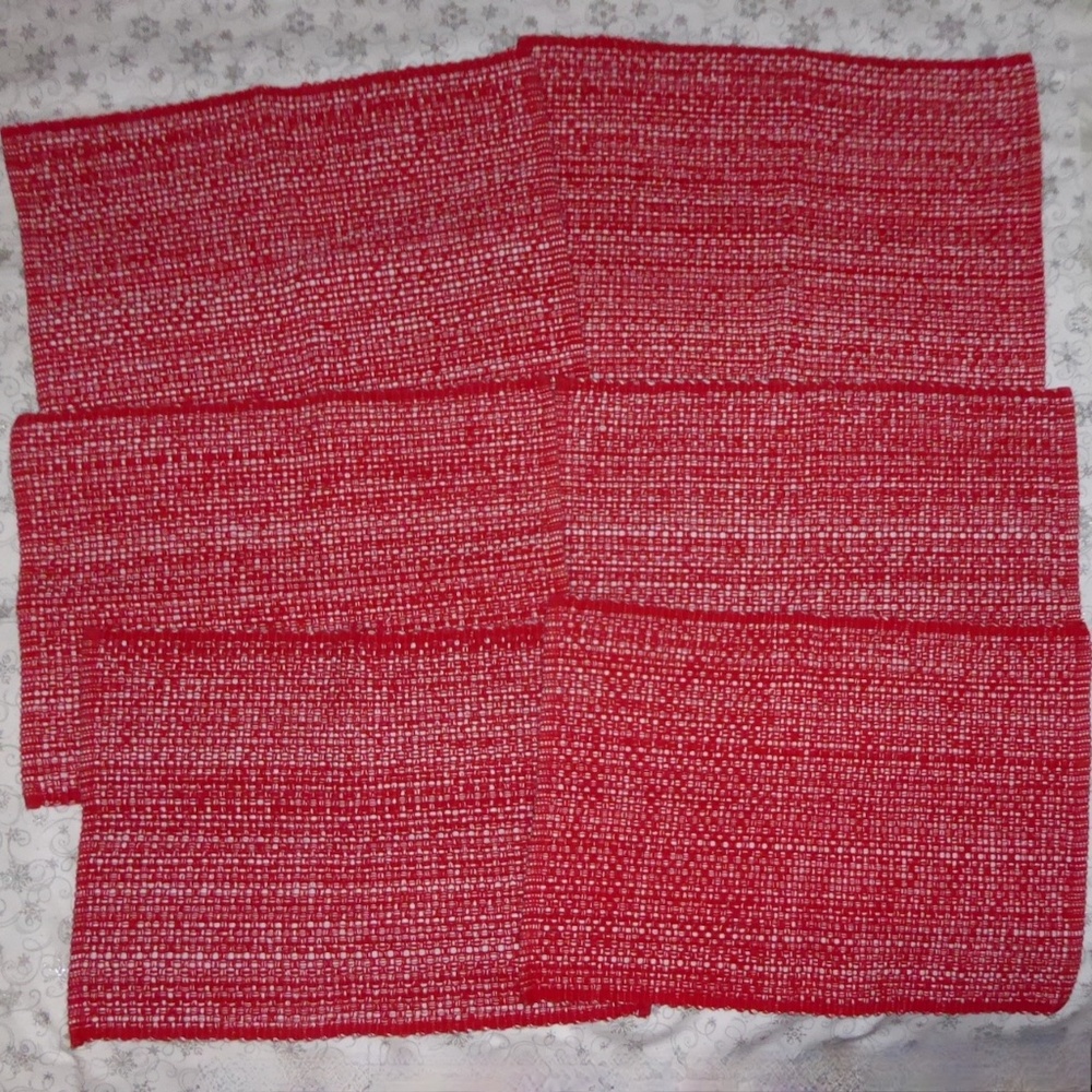 SET 6 RED/WHITE PLACEMATS RECTANGULAR COTTON 17" x 12" CROCHET WEAVE THICK EUC